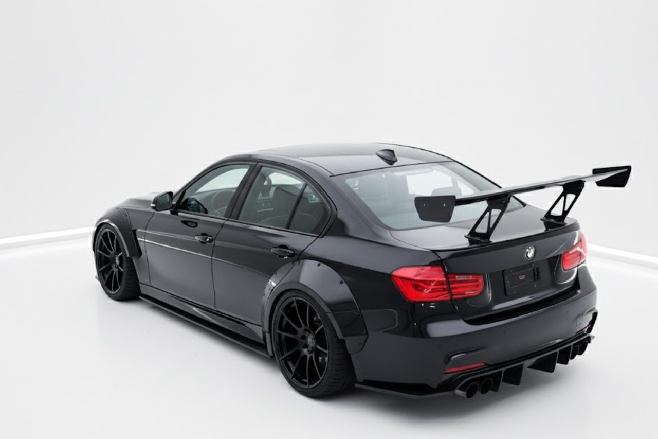 BMW 320i Engine