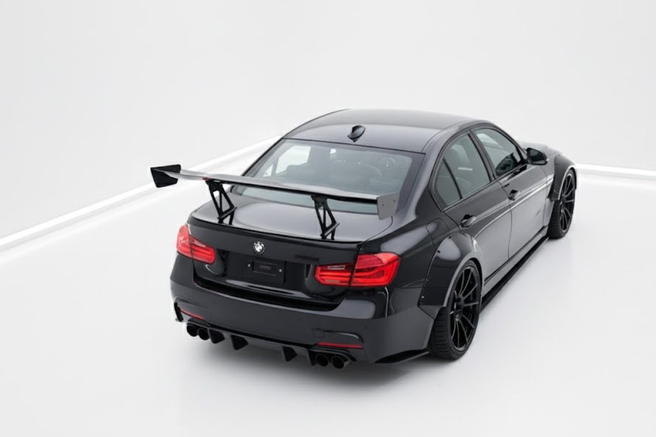 BMW 320i Engine