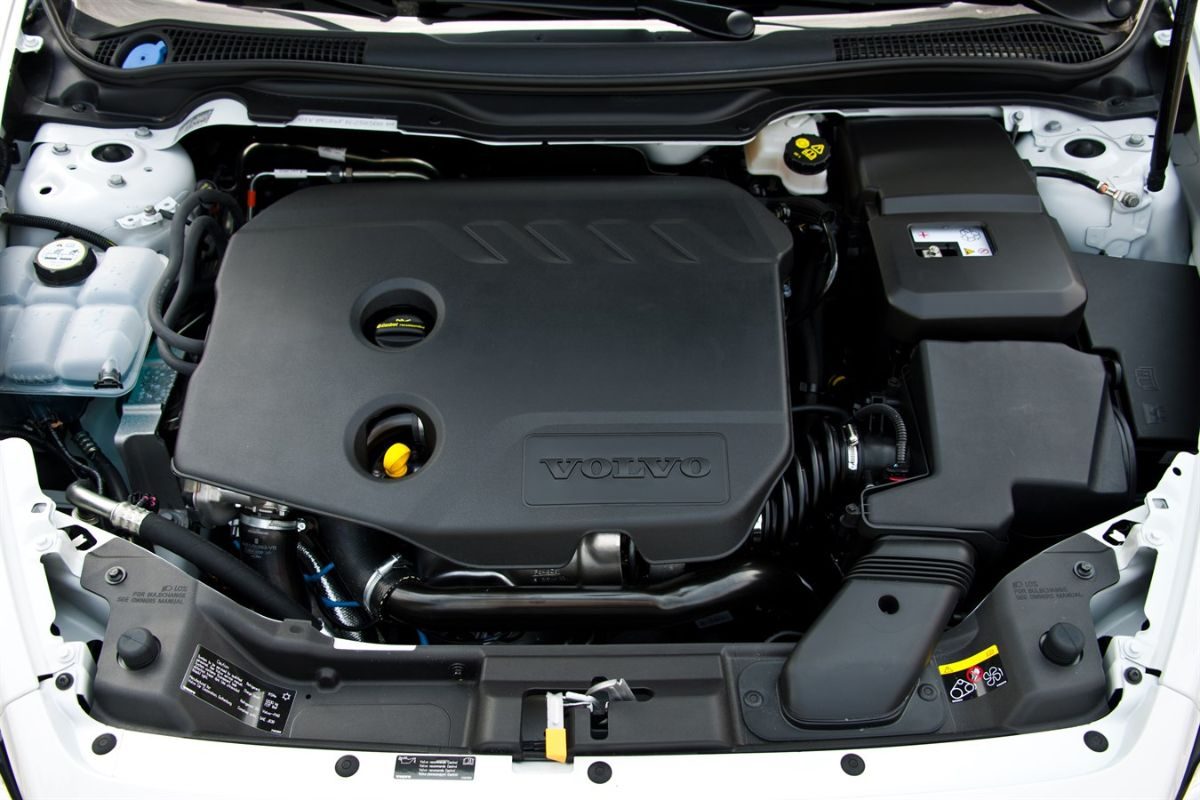 Volvo S40 Engine: A Guide to Boosting Performance