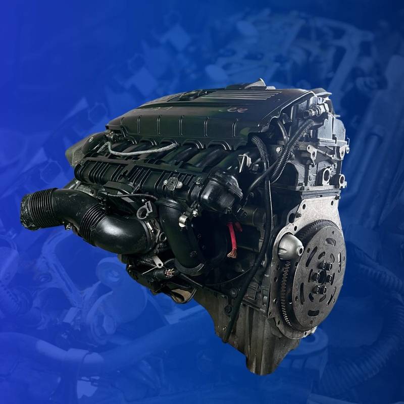 BMW 330 E90 N52B30 Plastic Tappet Cover Engine — image 4