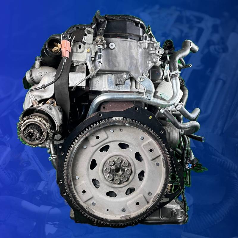 Nissan Navara / Pathfinder 2.5 YD25 Plastic Tappet Cover Engine — image 2