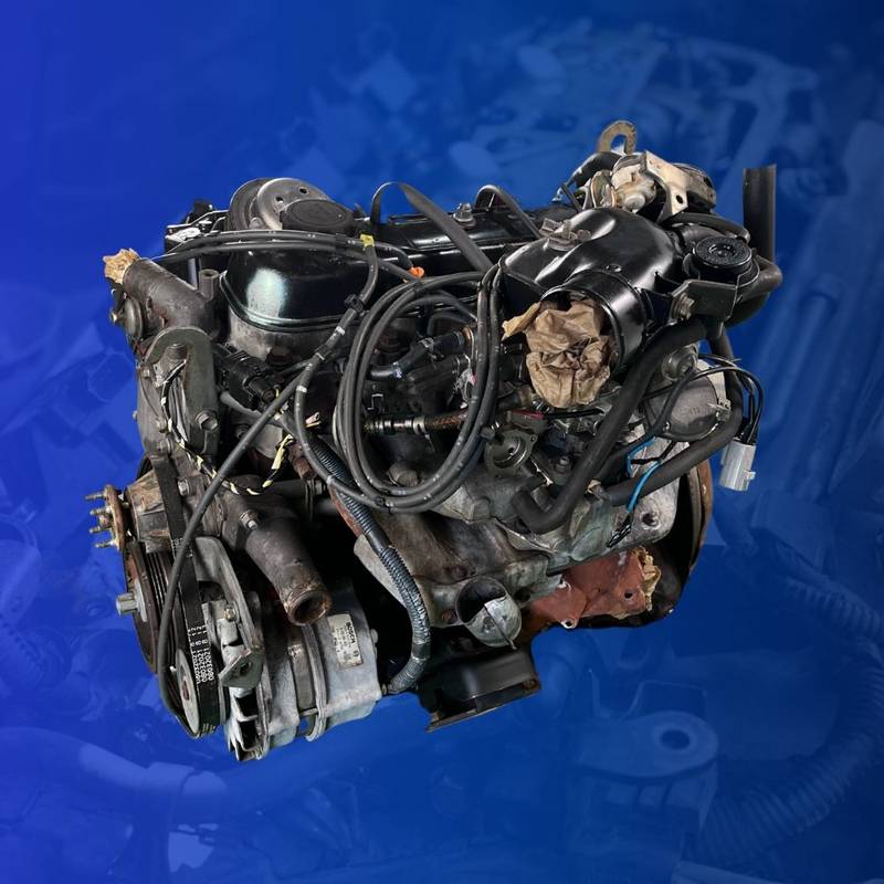 Toyota Hilux 2.2L 4Y Engine — image 3